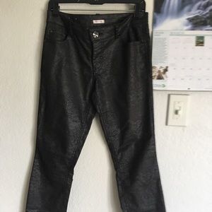 Elegant Black Skinny Pants